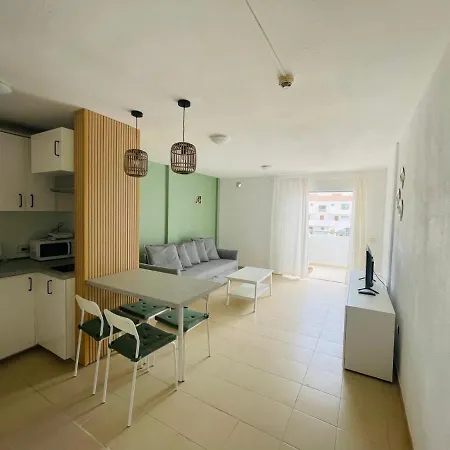 Alondras Park Mialsoma Apartment Arona  Exterior photo